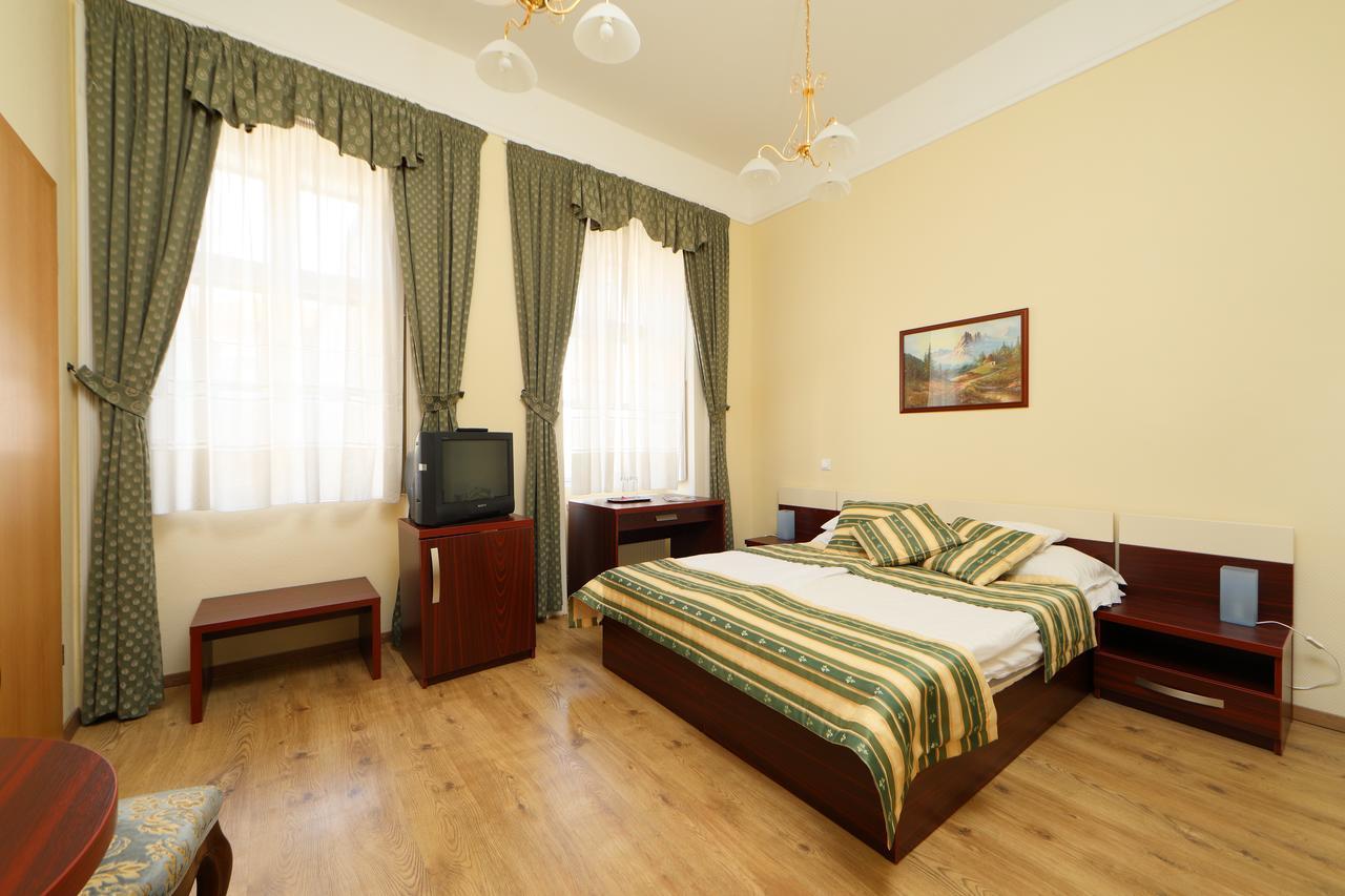 Blaha Lujza Hotel 3*